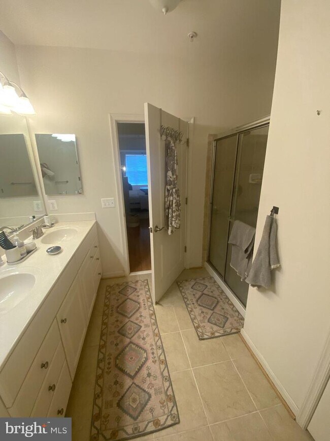Foto del edificio - 7301 Travertine Dr