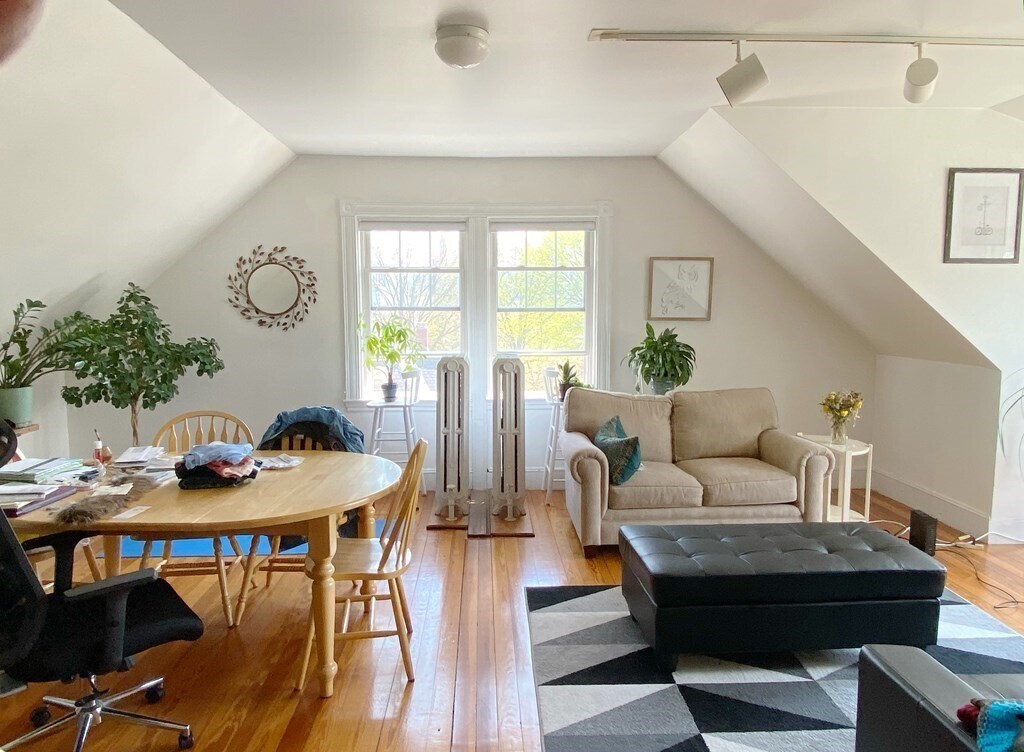 70 Perry St Unit 4, Brookline, MA 02446 Apartments in Brookline, MA