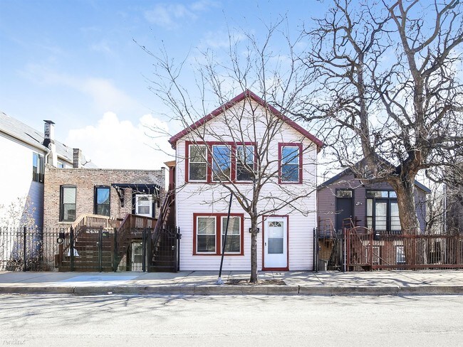 Building Photo - 1725 S Desplaines St