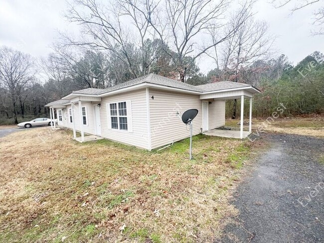 Building Photo - 3909 Tates Mill Rd