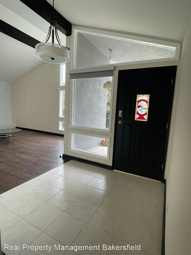 Building Photo - 3 br, 2 bath House - 5913 Preston Ct