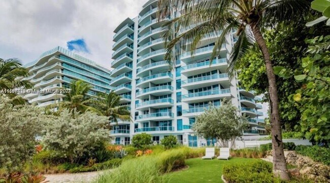 Foto del edificio - 9401 Collins Ave