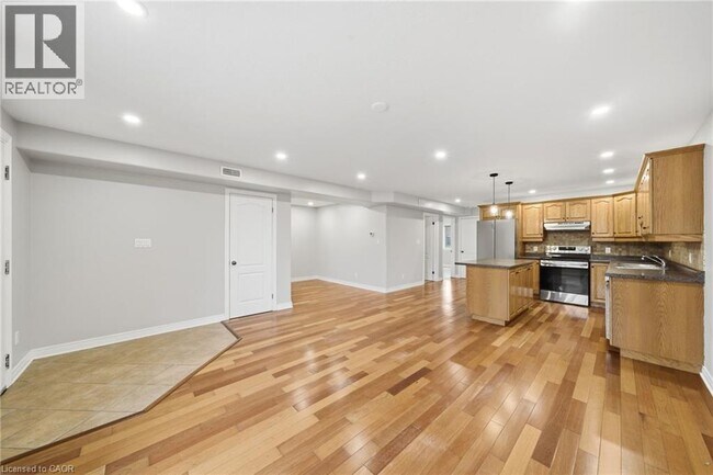 Photo du bâtiment - 50 Whitlaw Way