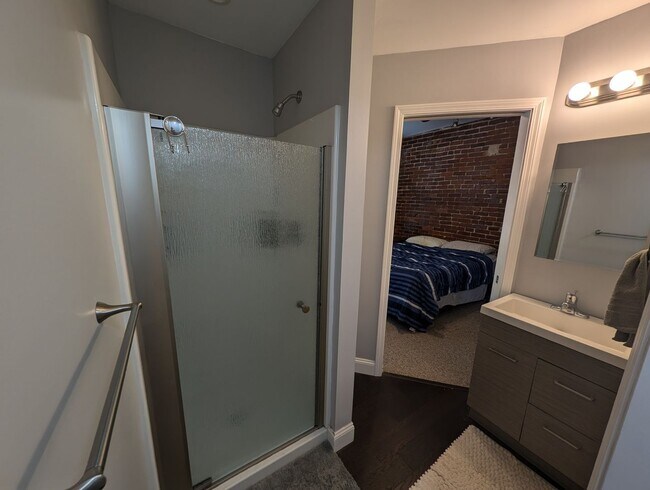 Foto del edificio - 3 Bedroom/2 Bath House in Lawrenceville --...