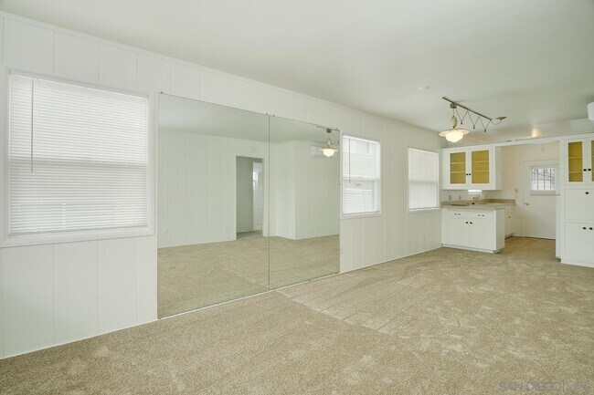 Building Photo - 4354 Mississippi St