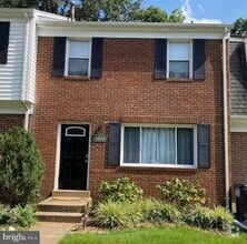 Building Photo - 1210 Thomas Jefferson Pl