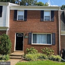 Building Photo - 1210 Thomas Jefferson Pl