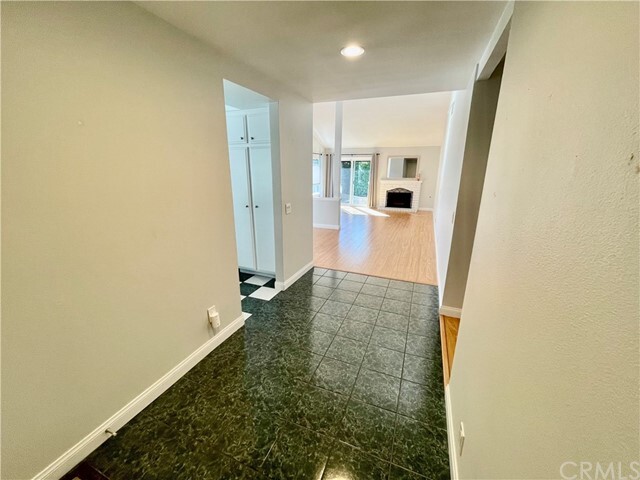Building Photo - 805 Tucson Ct