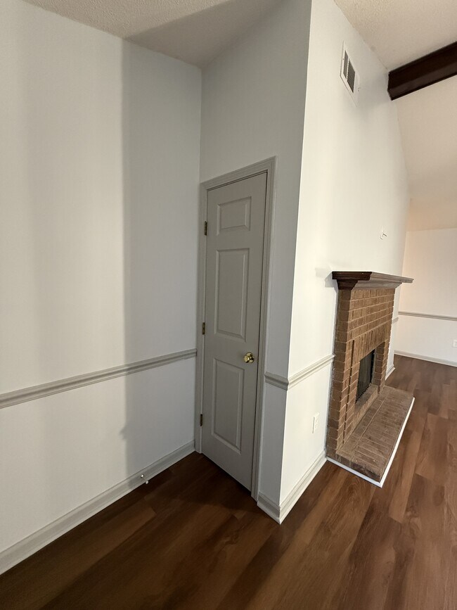 Foto del edificio - 1008 Old Oatland Island Rd