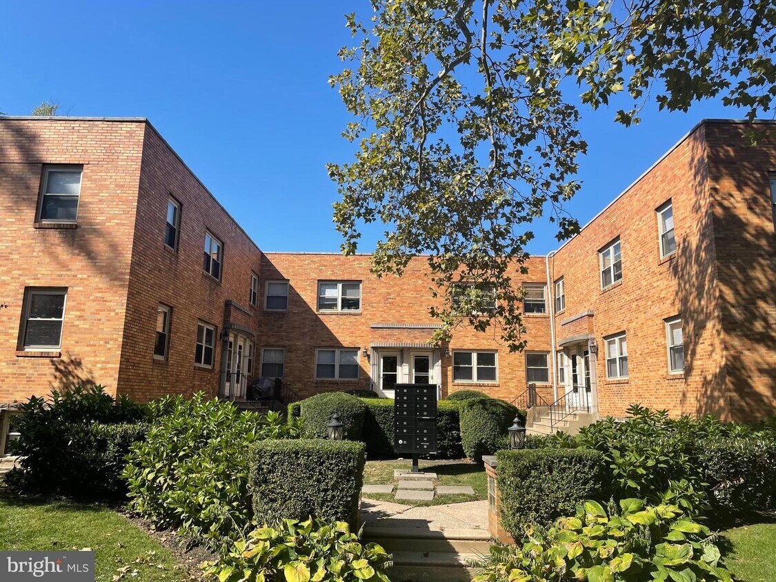 203 Sycamore Ave Unit F1, Merion Station, PA 19066 Room for Rent in