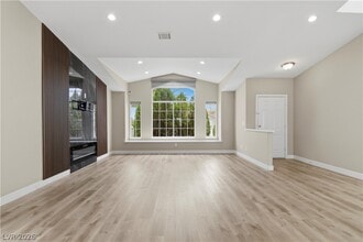 Building Photo - 3121 Siena Cir