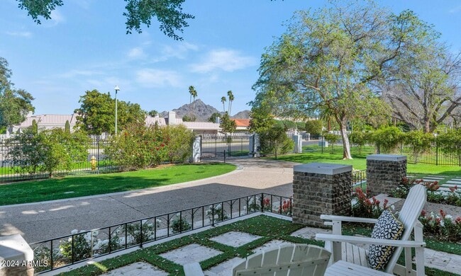 Building Photo - 69 Biltmore Estates, Phoenix, AZ 85016