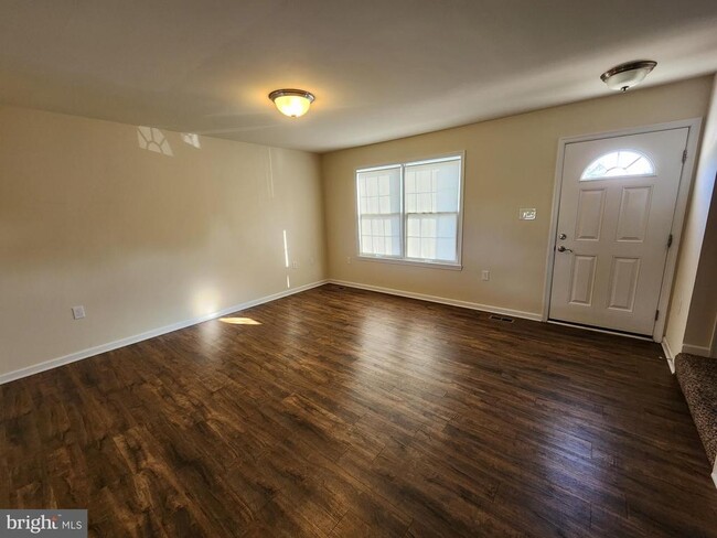 Building Photo - 15 Alcha Wy