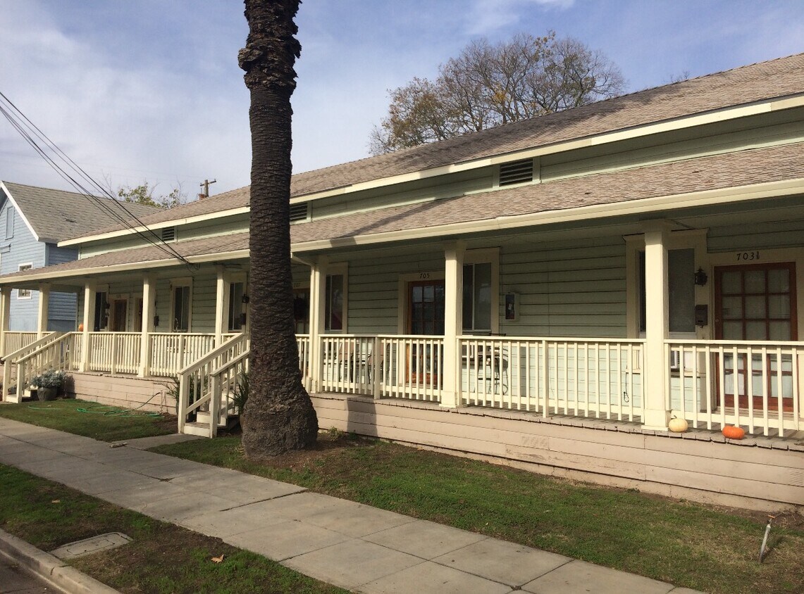 Foto principal - 701 13th St