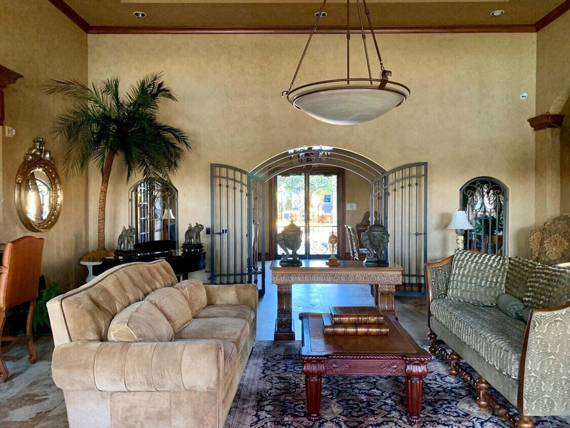 Primary Photo - 4211 San Marino Blvd