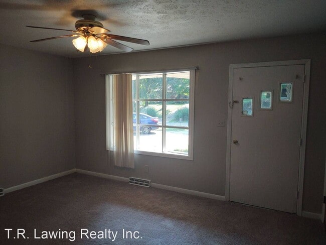 Building Photo - 3 br, 1 bath House - 2010 Melrose Drive