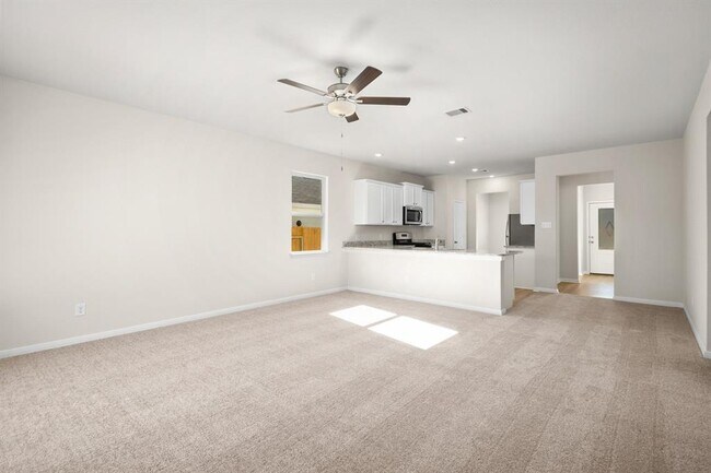 Building Photo - 10372 Sweetwater Creek Dr