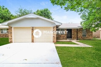 Building Photo - 207 Cherokee Dr