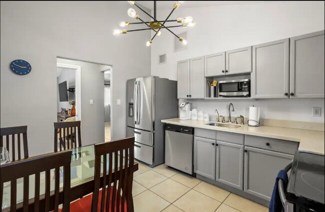 Foto del edificio - 6309 E Ludlow Dr