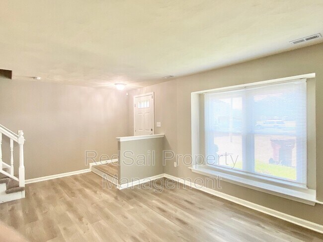 Building Photo - 2646 Meadows Landing