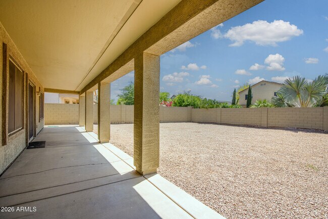 Foto del edificio - 43395 W Wild Horse Trail