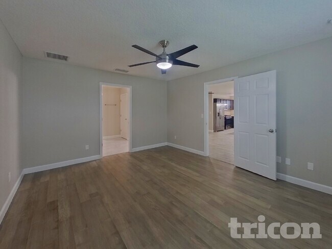 Foto del edificio - 77089 Crosscut Wy