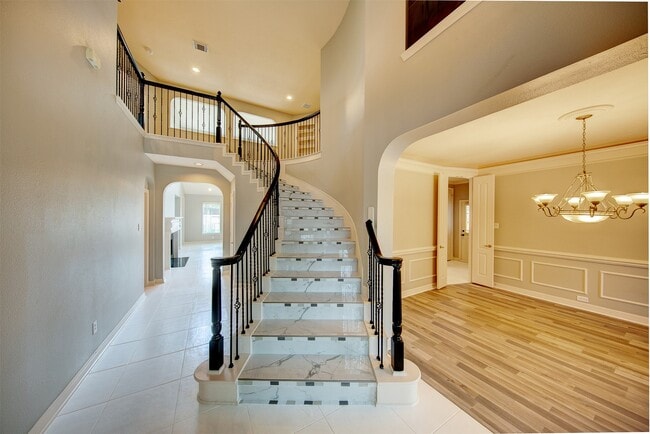 Building Photo - 3430 Queensburg Ln