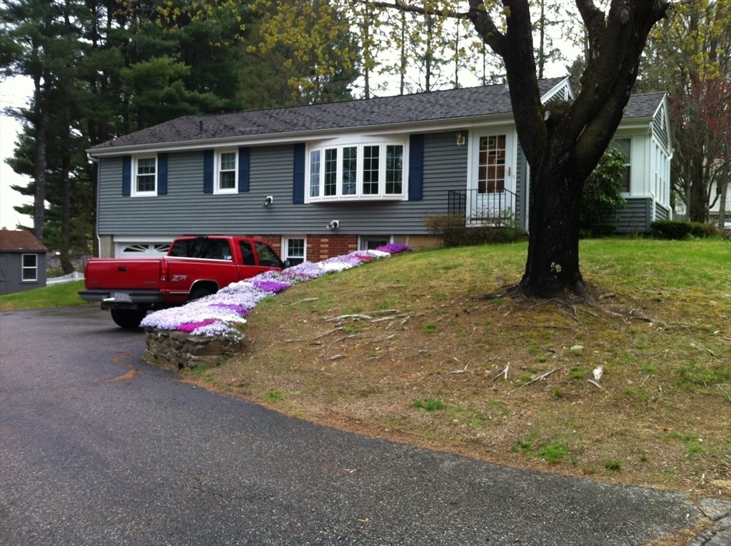 Primary Photo - 116 Faith Dr