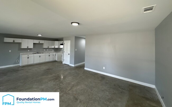 Foto del edificio - 555 Monteagle Dr