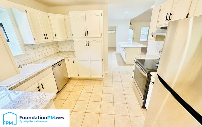 Foto del edificio - 2409 Fairway Oaks Dr