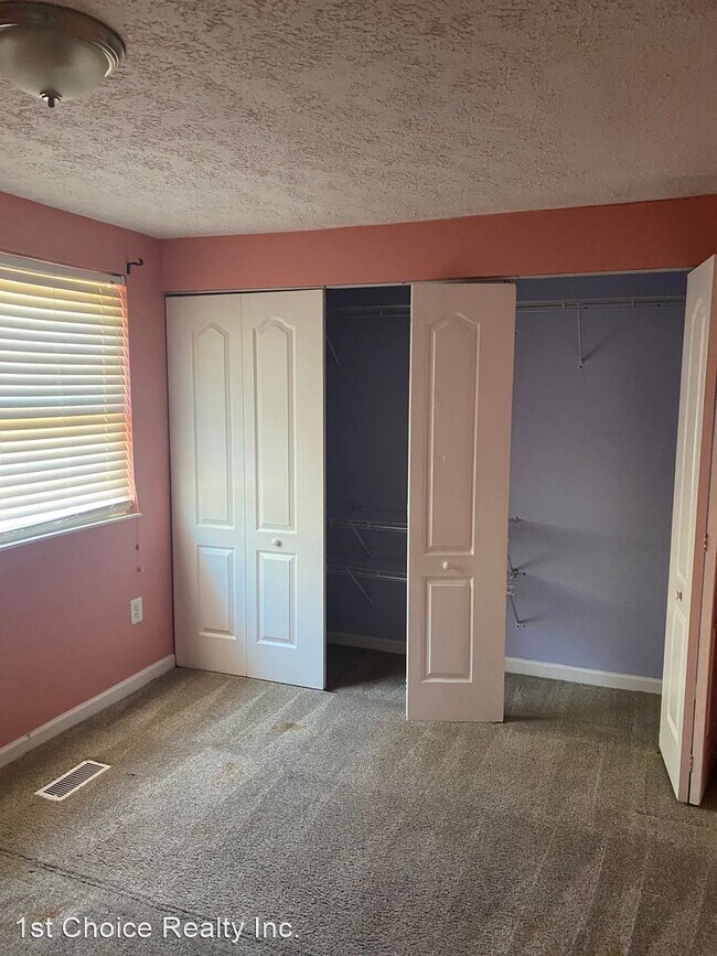 Building Photo - 2 br, 2 bath House - 6007 Rowanberry Drive