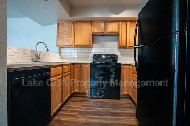 Building Photo - 3470 W Vela Pl