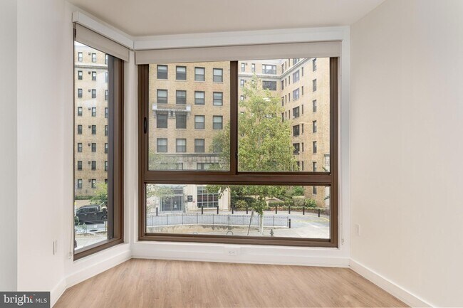 Foto del edificio - 1630 Columbia Rd NW