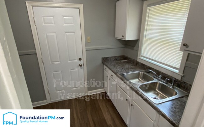 Foto del edificio - 3093 Beaumont Ave