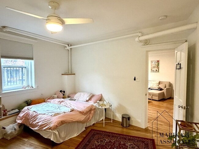 Building Photo - 576 Washington St