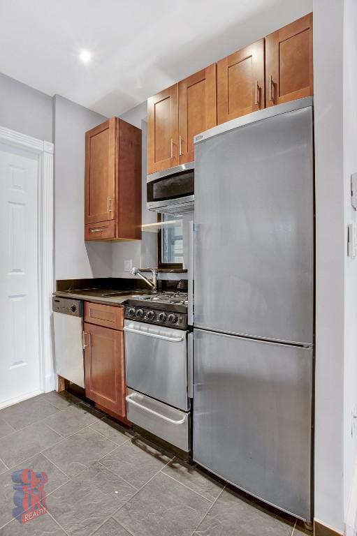 Photo - 380 E 10th St Apartment