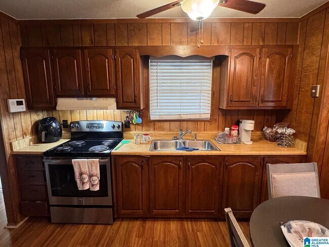 Foto del edificio - 830 Burwell St