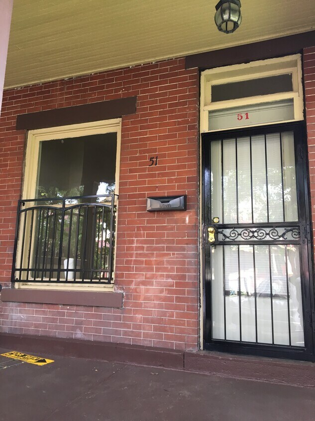 Foto principal - 49 N 20th St