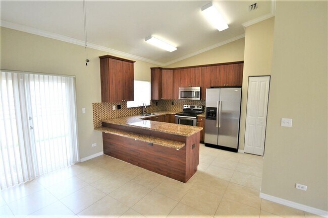 Building Photo - 13191 SW 200th Ter
