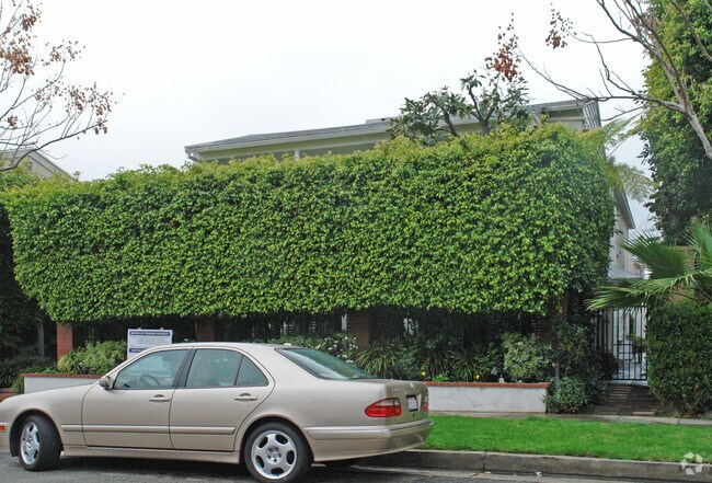 Foto del edificio - Camden Drive