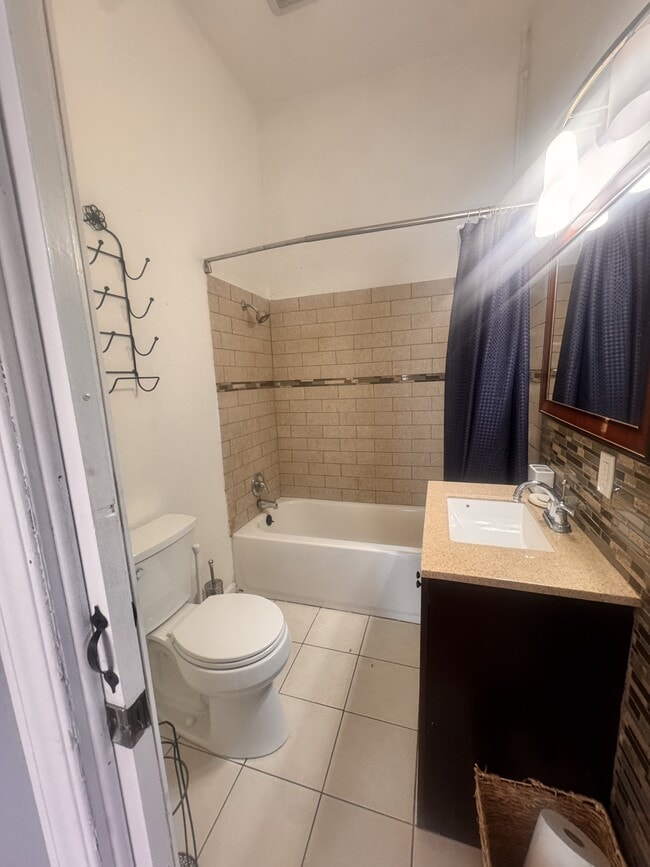 Foto del edificio - 837 Bancroft Way