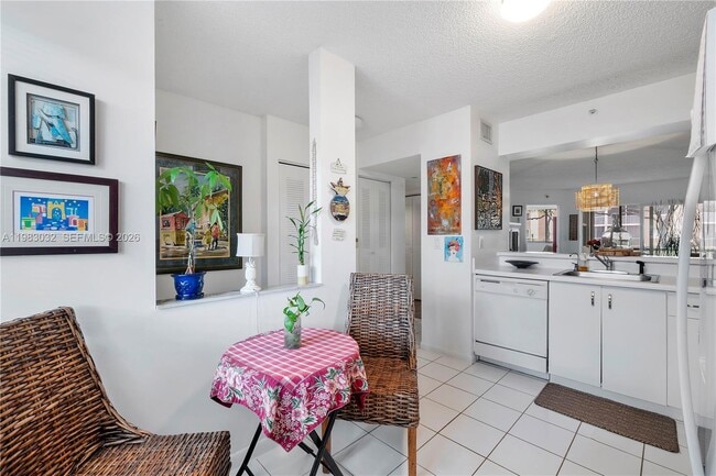 Building Photo - 9580 Weldon Cir