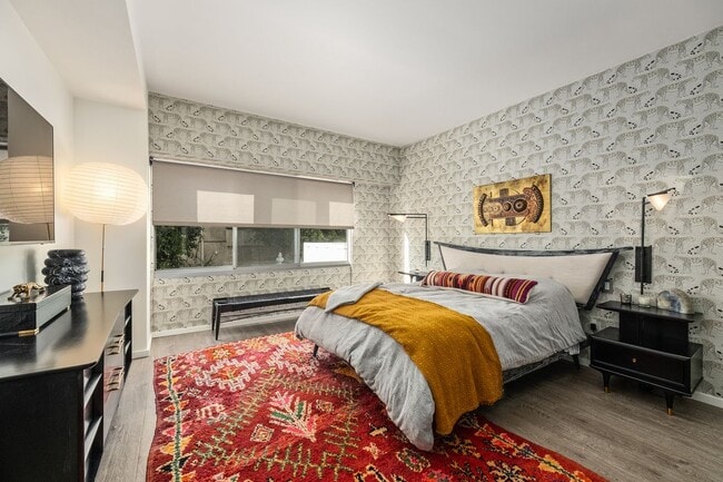 Primary Bedroom - 7135 Hollywood Blvd