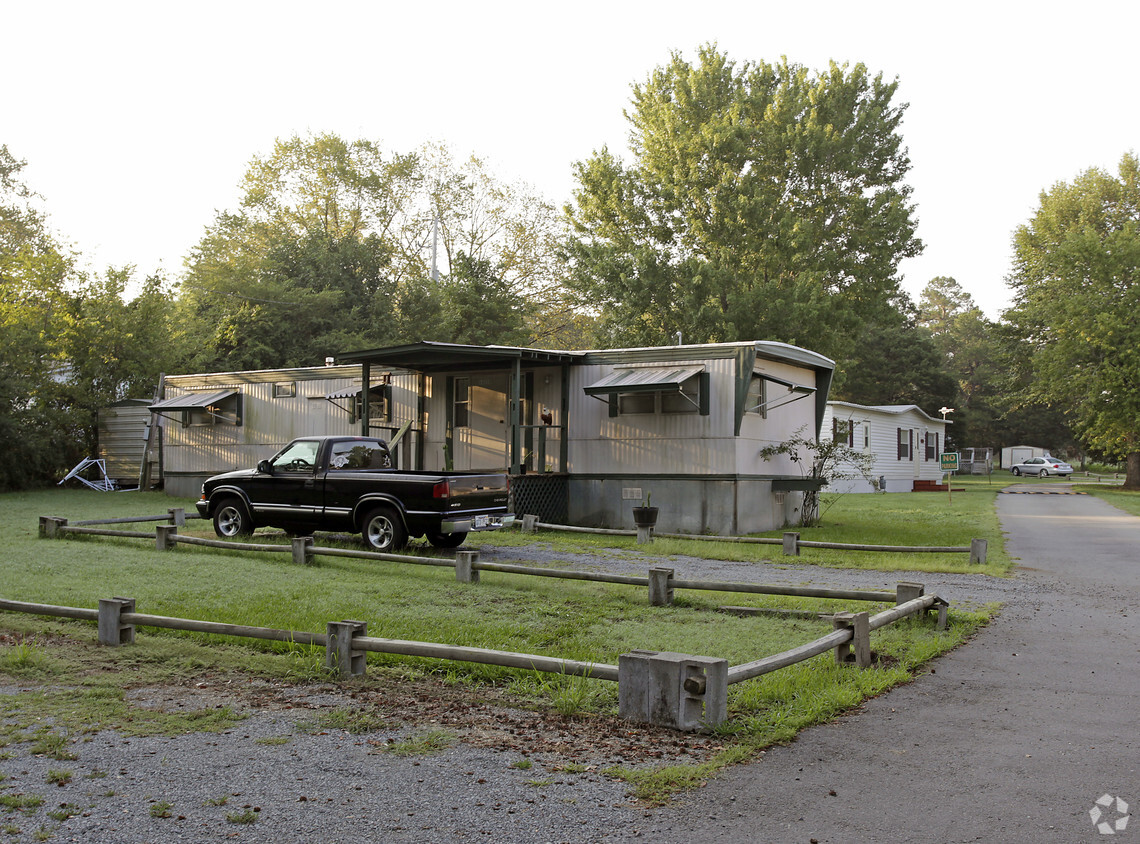 Primary Photo - Lone Pine Place Mobile Home Park