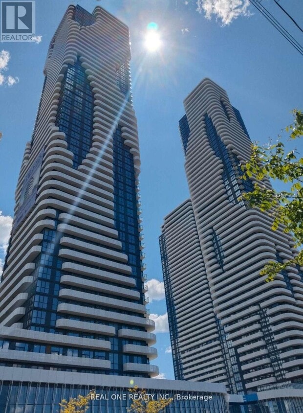 Photo principale - 225 Commerce St