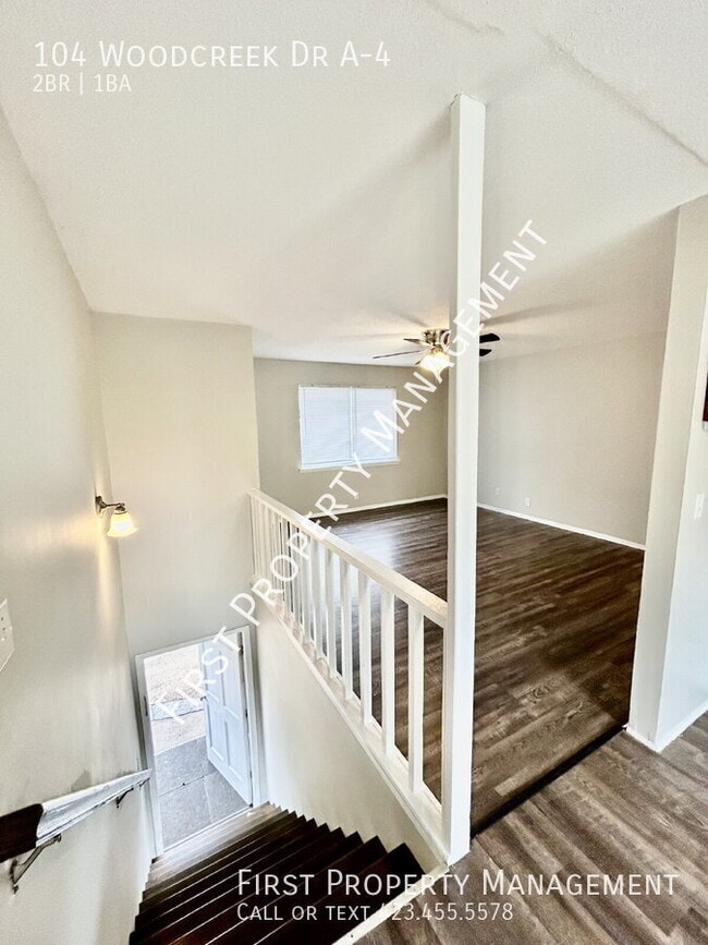 Building Photo - 104 Woodcreek Rd