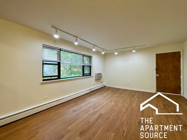 Foto del edificio - 6002 N Kenmore Ave