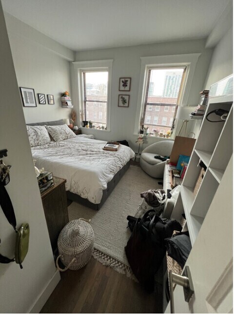 Building Photo - 77 Park Dr