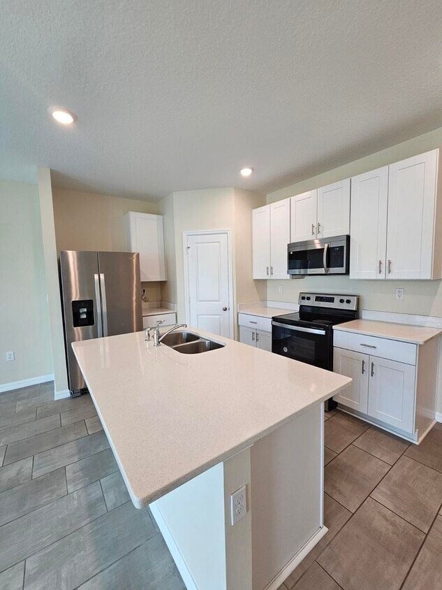 Foto principal - 4041 Hot Springs Ave