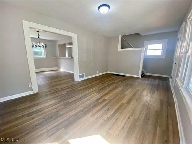 Foto del edificio - 1062 Pitkin Ave